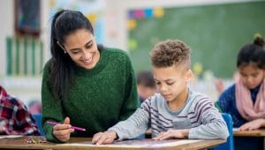 estudante de pedagogia e aluno