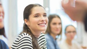 estudante de faculdade credenciada pelo mec