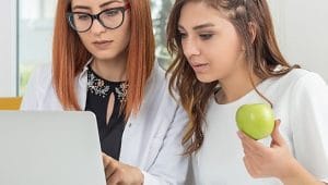 nutricionistas com computador
